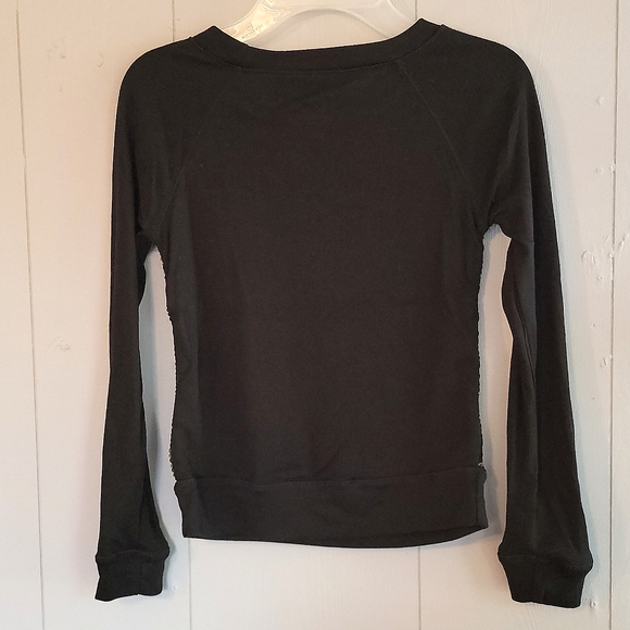 🌴 NWOT Black Sequin "LOVE" & Hearts Sweatshirt - Picture 3 of 3